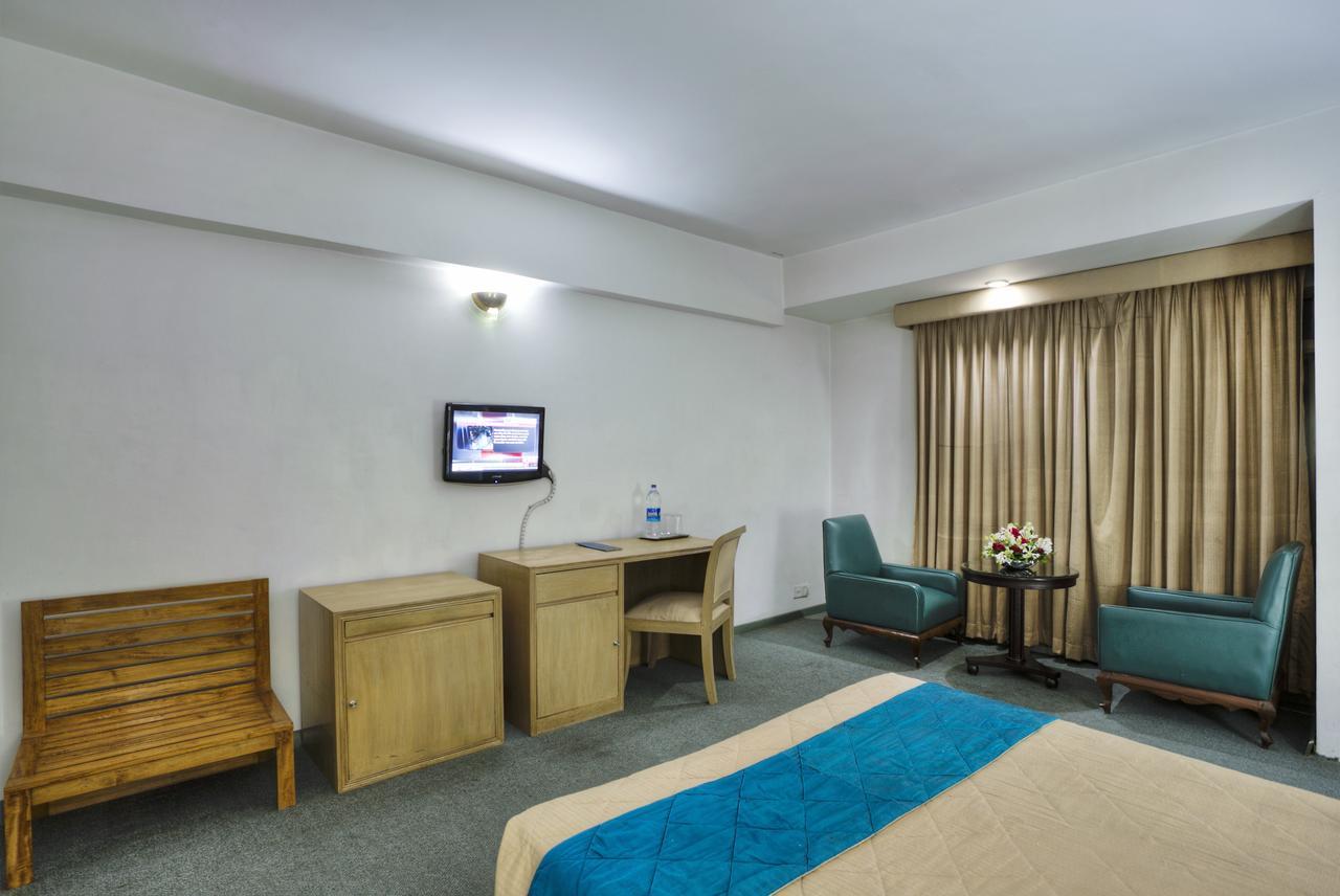 Hotel Purbani International Ltd. ダッカ エクステリア 写真