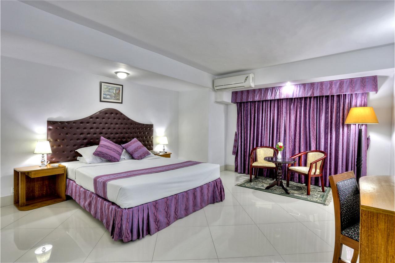 Hotel Purbani International Ltd. ダッカ エクステリア 写真