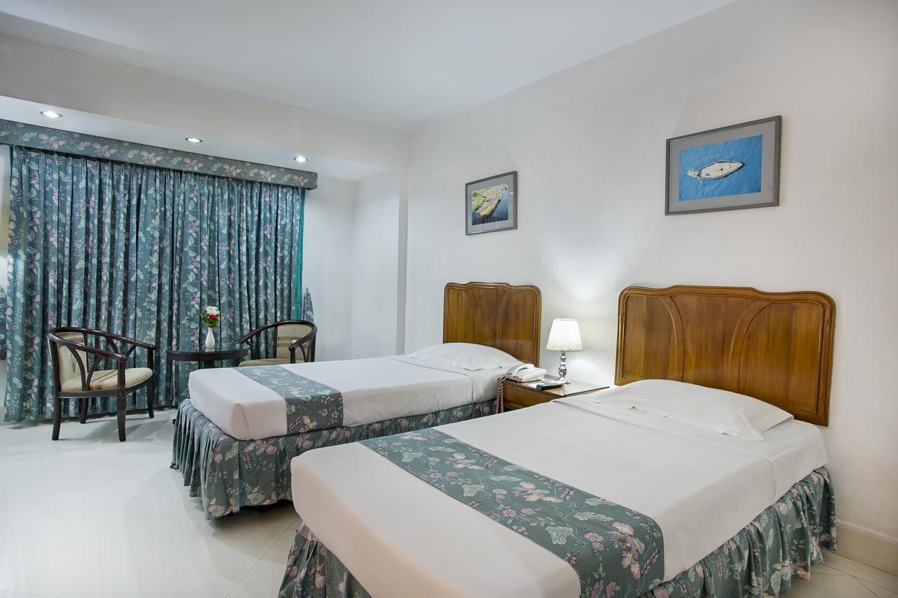 Hotel Purbani International Ltd. ダッカ エクステリア 写真